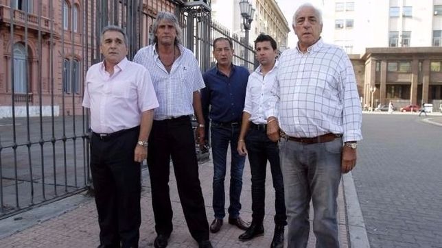 el transporte oficializa adhesion al paro en medio de la huelga docente y el 30m