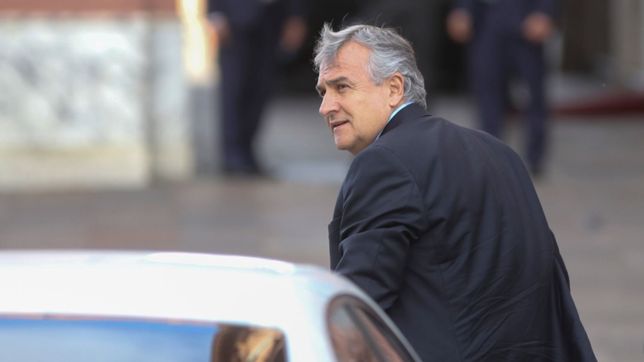 el primer oficialista