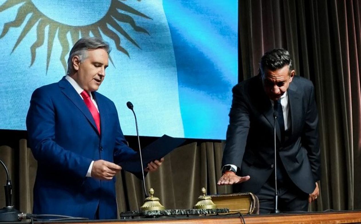 Miguel Siciliano jura como ministro de Vinculación Comunitaria de Martín Llaryora