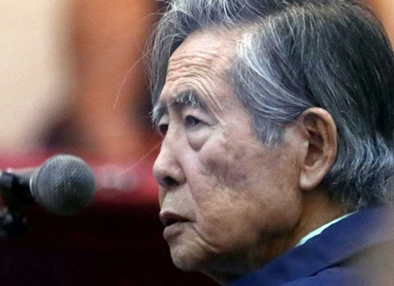 Alberto Fujimori: autoritarismo y seudodolarización.
