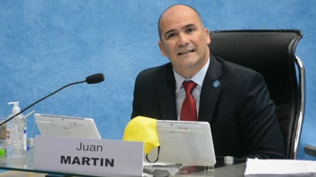 rio negro: jxc reclama que carreras blanquee a los funcionarios vacunados