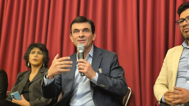 Rodrigo Paz Pereira fue la sorpresa de las elecciones en Bolivia y peleará en segundo turno con Jorge Tuto Quiroga. Rodrigo Paz Pereira fue la sorpresa de las elecciones en Bolivia y peleará en segundo turno con Jorge Tuto Quiroga.