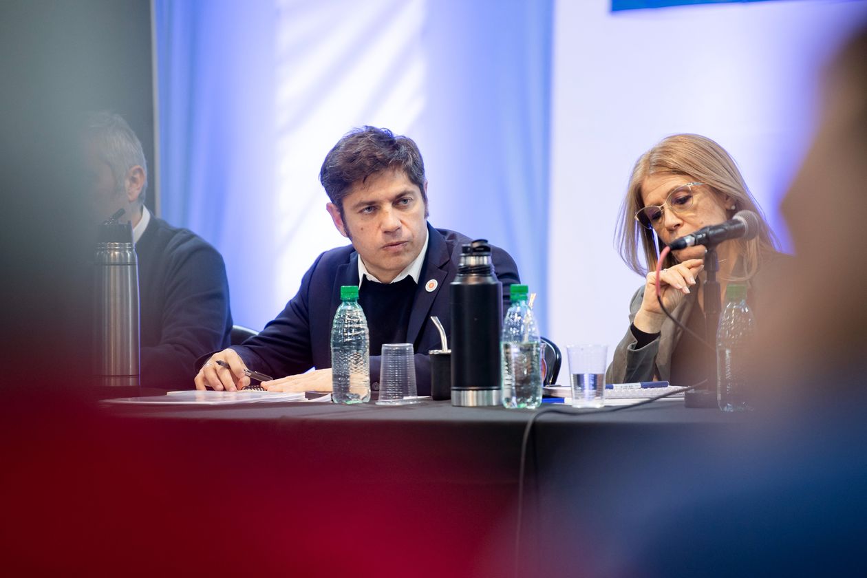 Axel Kicillof, junto a Verónica Magario