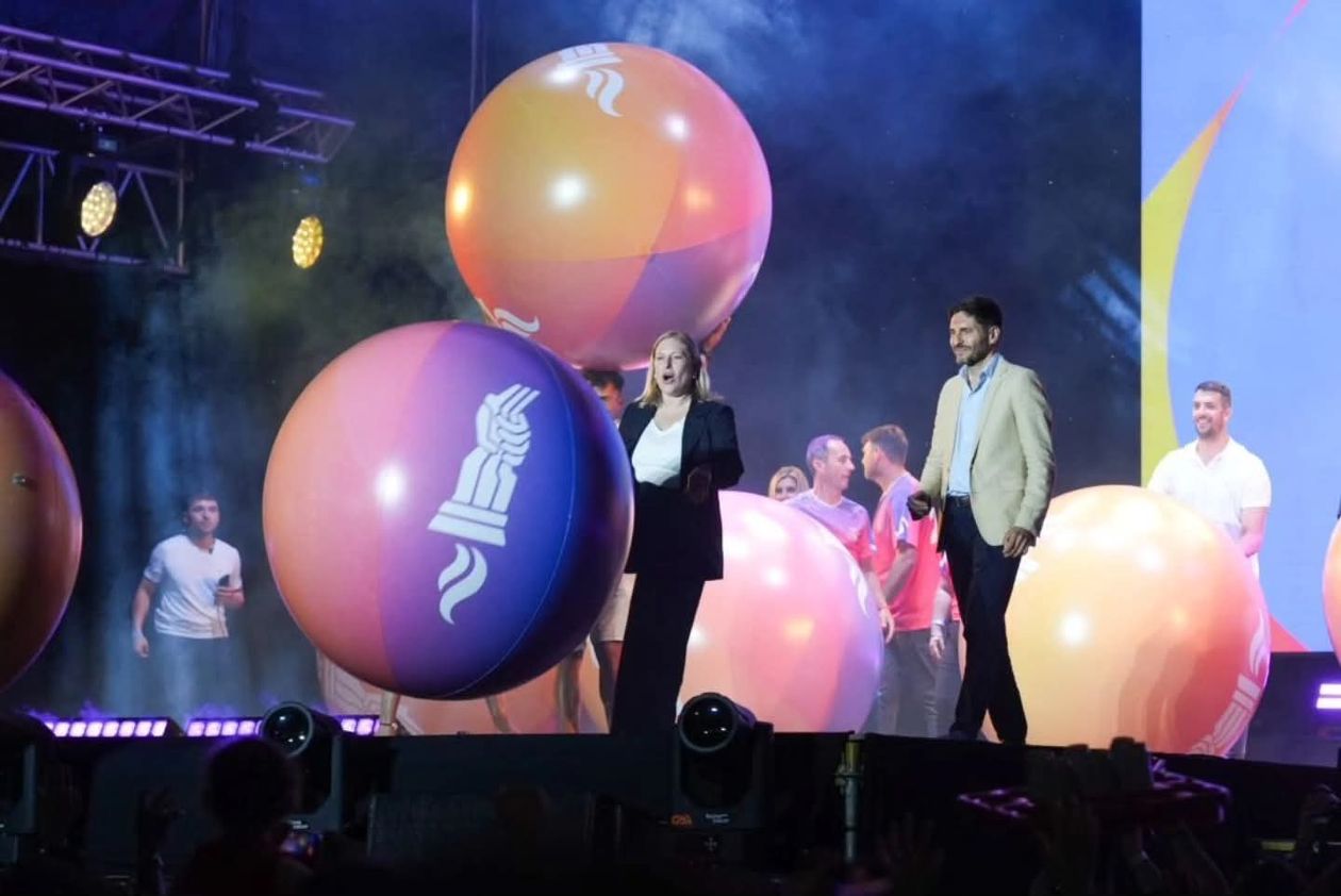 Maximiliano Pullaro y Gisela Scaglia, en el lanzamiento de los Juegos Suramericanos 2026 en Rosario.