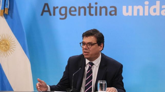 pese a las medidas oficiales, continuan los despidos y suspensiones