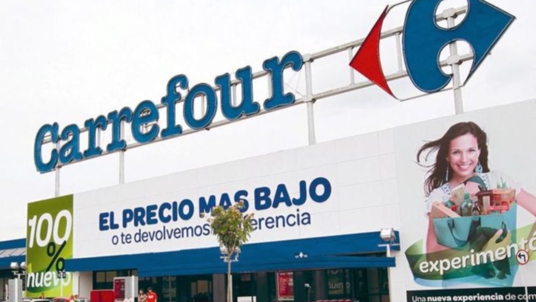 Carrefour abandona el paraíso de la Argentina libertaria.