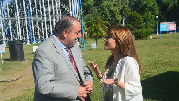 Juan Pablo Poletti y María Luengo, su candidata en la ciudad de Santa Fe