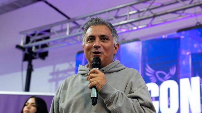 Sebastián Pareja reunió a más de mil jóvenes de La Libertad Avanza en Morón y apuntó al kirchnerismo.