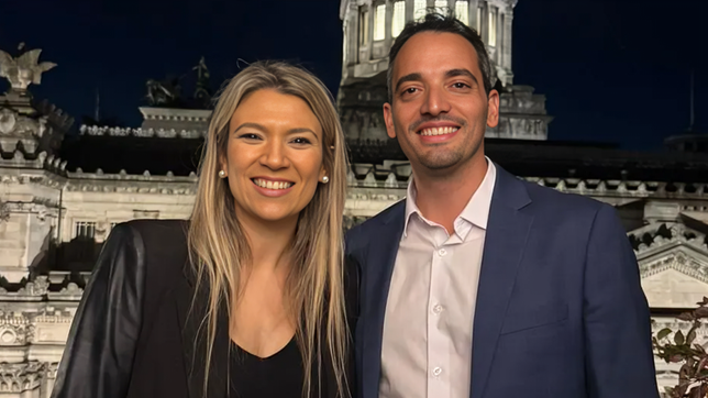 Gastón Riesco y Nadia Márquez, cabezas de las listas libertarias en Neuquén. 