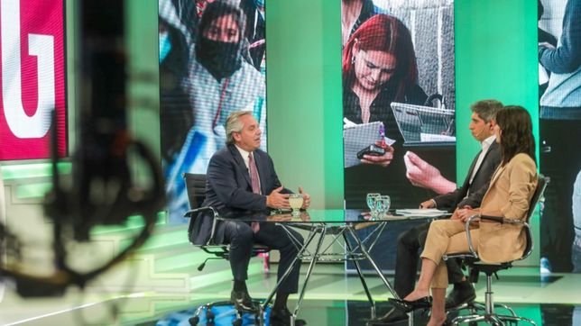 cal y arena en la tv publica: fernandez hizo equilibrio en el piso jabonoso del fdt