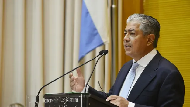Rolando Figueroa mantiene una buena relación con la conducción del gremio docente en Nequén.