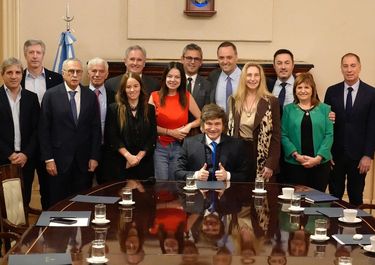 Javier Milei, junto a su gabinete.&nbsp;