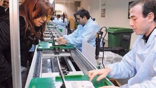 de los contratos millonarios con cfk al hundimiento por el modelo pro