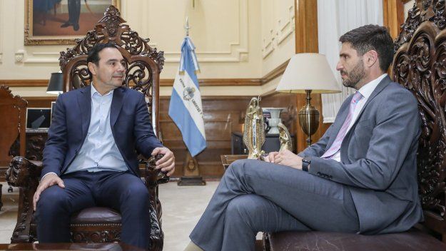 Maximiliano Pullaro pretende que Gustavo Valdés suceda a Martín Lousteau en la presidencia de la UCR.