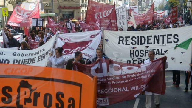medicos le advierten a vidal: si en diez dias no hay paritaria, vuelven al paro
