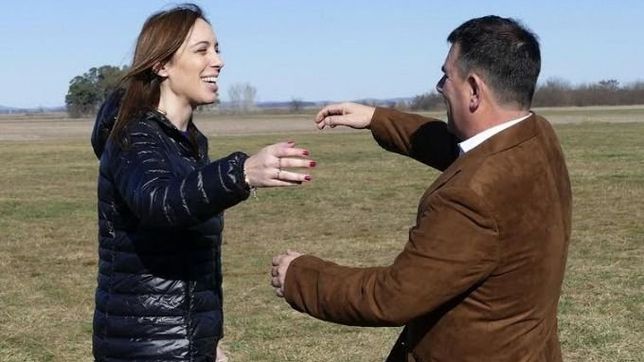 el intendente de azul se muestra vidalista y pide pista en el senado