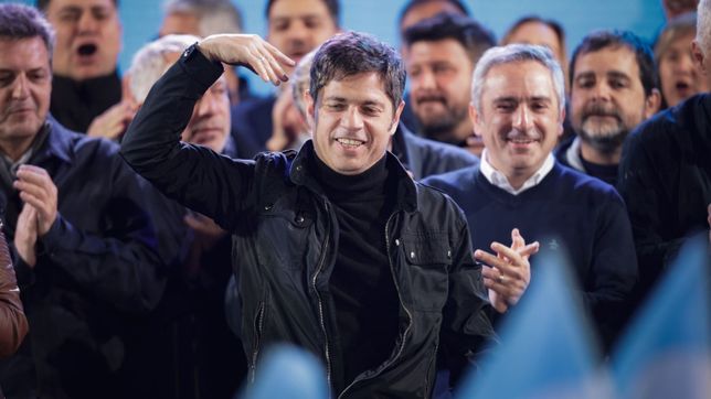 Axel Kicillof, en su noche más soñada, una pesadilla para Javier Milei. Axel Kicillof, en su noche más soñada, una pesadilla para Javier Milei.