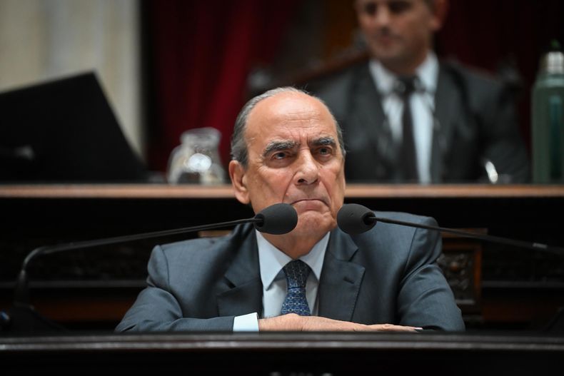 Guillermo Francos, acorralado por la oposición.&nbsp;
