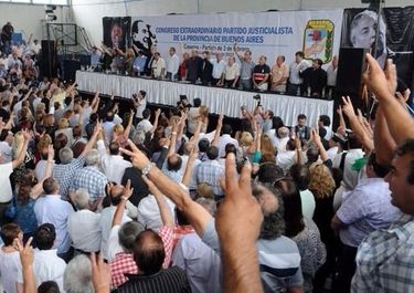 PJ: la puja por los consejos distritales del conurbano e interior