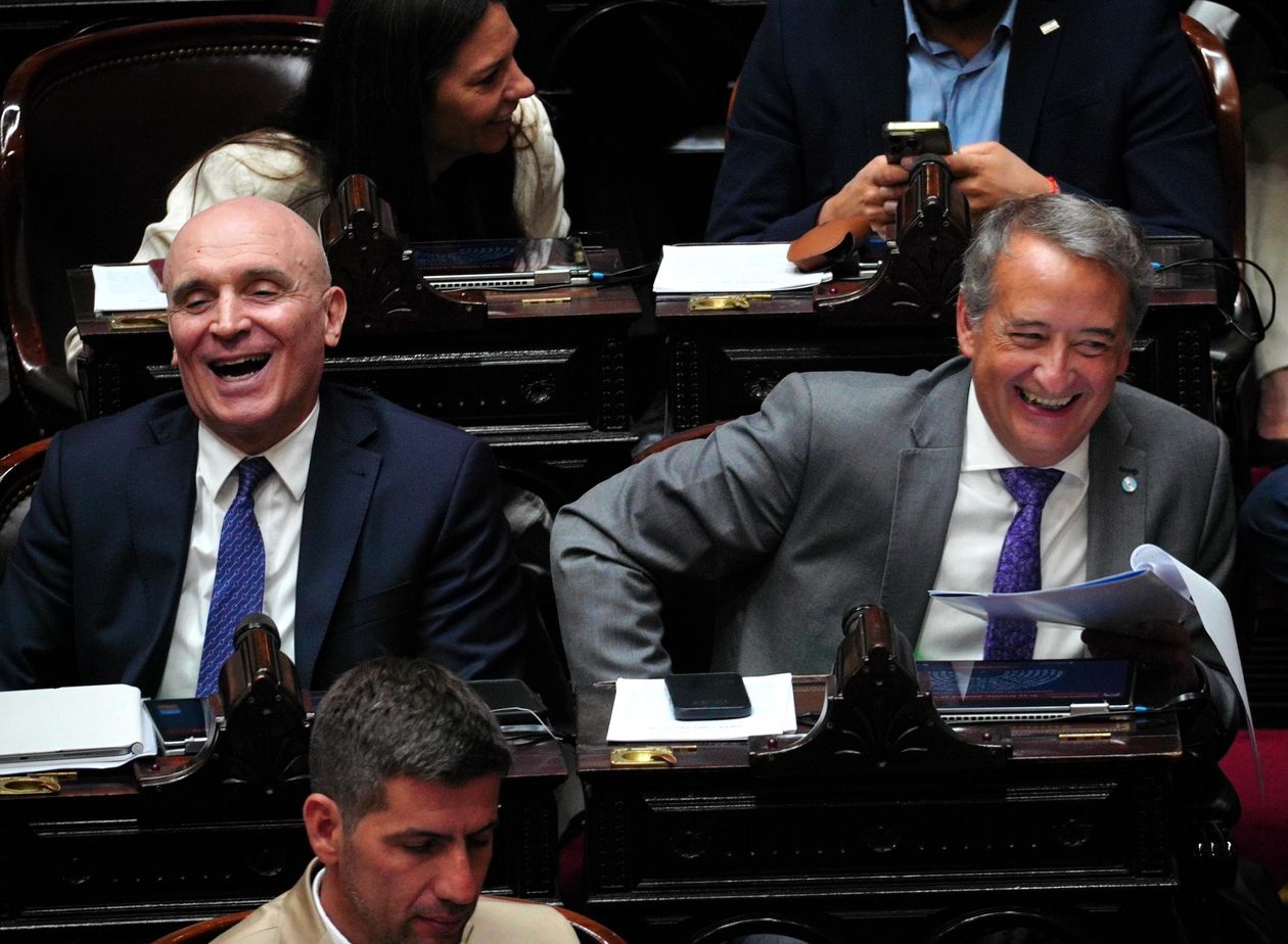 José Luis Espert y Nicolás Mayoraz, miembro informante en la sesión de las PASO.&nbsp;