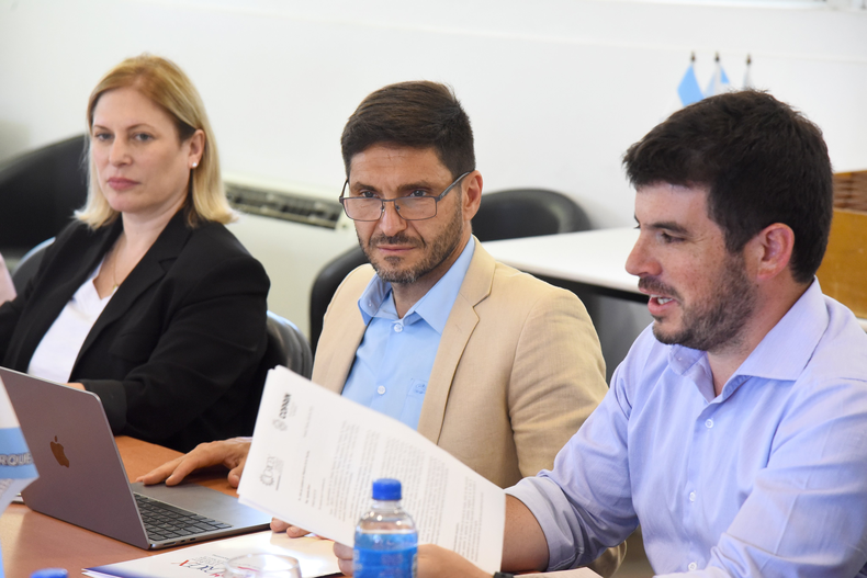 Maximiliano Pullaro y el Excel, una de sus grandes obsesiones.