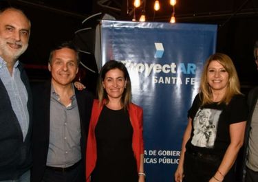 Negación o estrategia: el massismo santafesino construye y arma un acto en Rosario