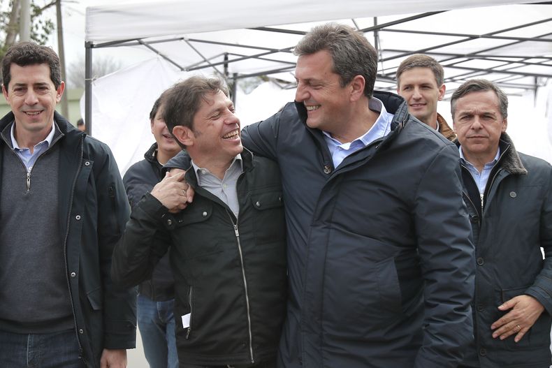 massa kicillof abrazos.JPG
