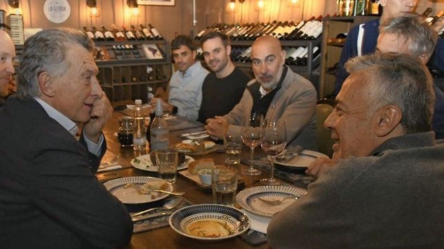 Las visitas a las provincias que inició hace dos meses Mauricio Macri, están precedidas por una avanzada que protagonizan tres dirigentes de su máxima confianza que trabajan para reconstruir la estructura política del PRO.