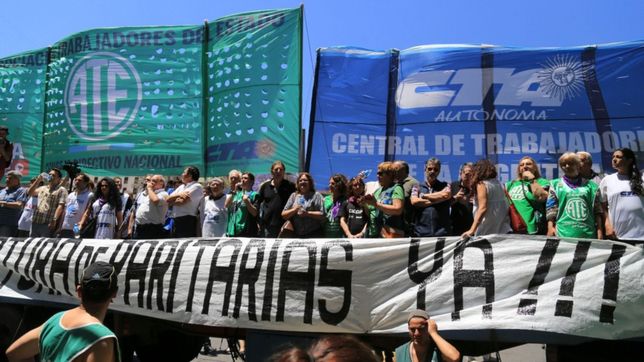 en plena paritaria, el gobierno activa miles de pases a planta permanente