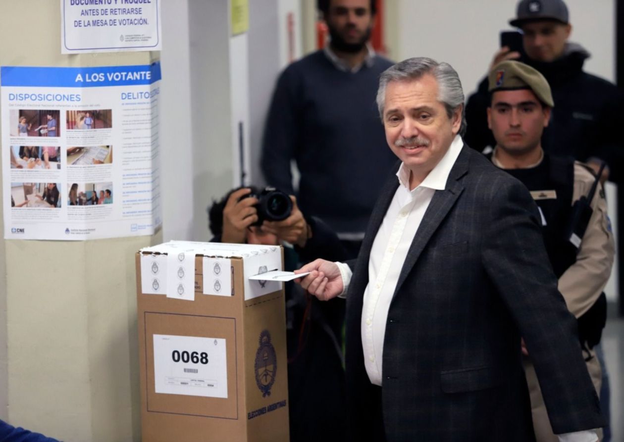 Fernandez vota