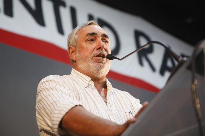 Miguel Fernández habla a la militancia en Mar del Plata. Miguel Fernández habla a la militancia en Mar del Plata.