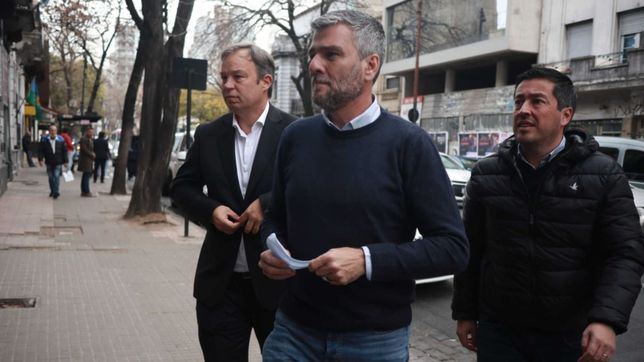 planes bajo la lupa: zabaleta convoca a intendentes y sube la tension con el evita