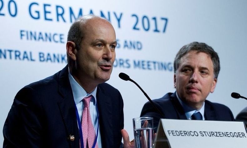 Sturzenegger Dujovne Dólar Lebacs
