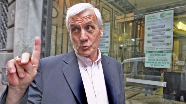 sindicalismo amarillo: calo defiende con entusiasmo el congelamiento de sueldos