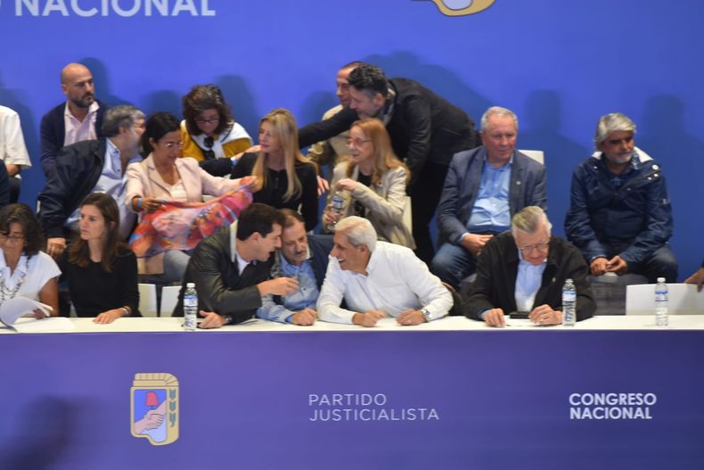 El peronismo encara su reconstrucción y la definición de un nuevo liderazgo.