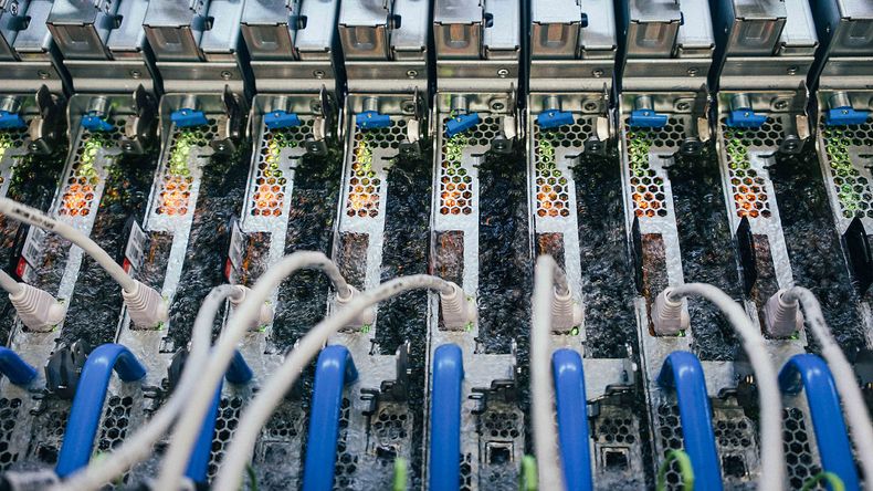 Súper-RIGI: el lado oscuro de los data centers que quiere traer Javier Milei