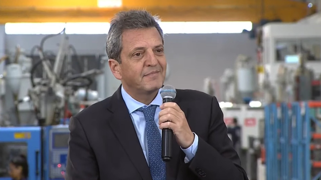 Sergio Massa ante empresarios y trabajadores de Liliana
