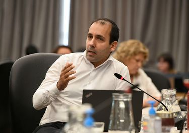 El dirigente de Patria Grande, Itai Hagman, apuesta a la polarización con un oficialismo golpeado por la crisis económica y los escándalos de corrupción.&nbsp;