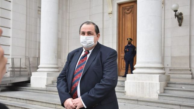 un reconocido medico, la apuesta de barletta para disputarle santa fe a jaton