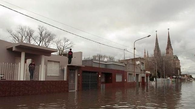 pese al estado de alerta, la provincia confia en que el agua empiece a bajar hoy mismo
