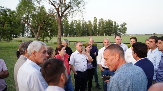 los intendentes no paran: rosca electoral con la cgt, gobernadores y cfk