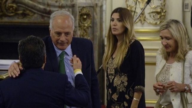 angelici-nosiglia: duelo de monjes negros en la ucr portena