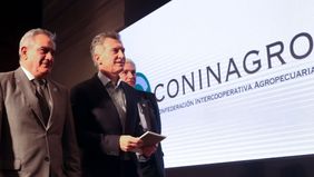 Con la calle caliente, Macri dice que tomó medidas para la clase media