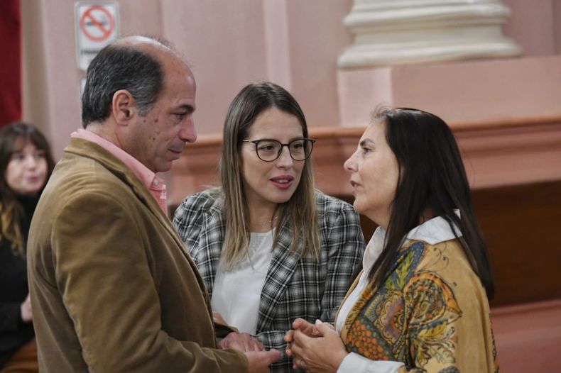 Marcelo López (UCR - va a ocupar la presidencia del bloque Juntos por Entre Ríos en Diputados) Gabriela Lena (UCR - vicepresidenta primera de la Cámara), Carolina Streitenberger (PRO - será la vicepresidenta de bloque).