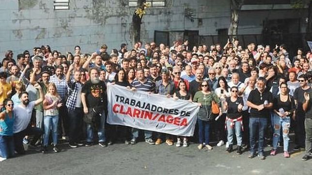con un sica ausente, clarin reincorporo despedidos y aplaca el conflicto