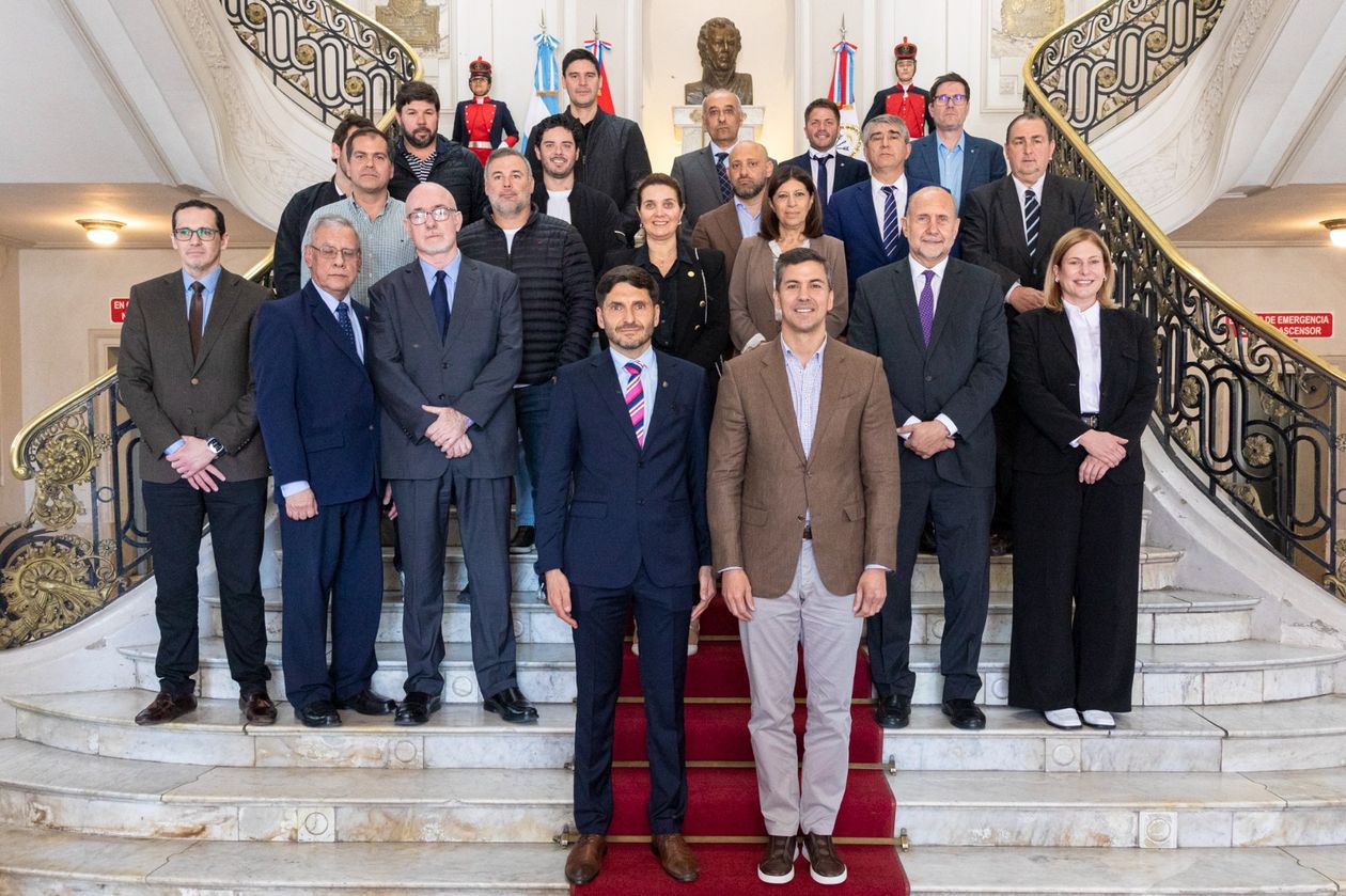 Pullaro invitó al ex gobernador Perotti a la reunión con el Presidente paraguayo Peña