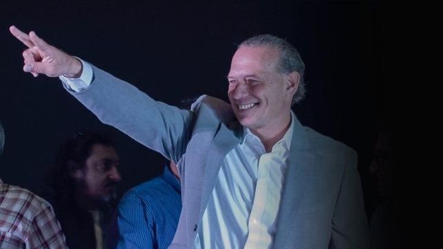 berni contra el mundo: el cels le bocha los contenedores para presos