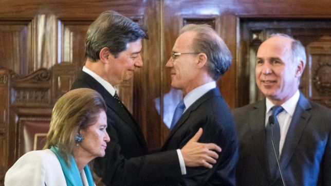 la triple alianza que eyecto a highton de la corte