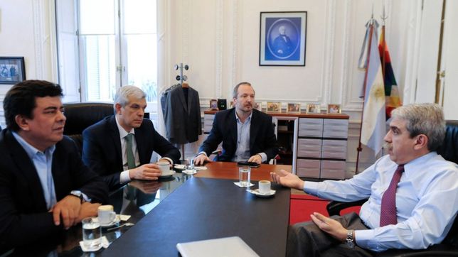 julian dominguez dijo que se va a romper el alma para que anibal gane en octubre