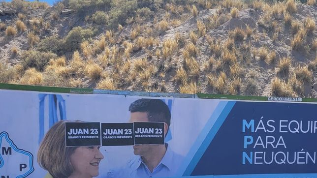 Los afiches de Grabois en la tierra del MPN.